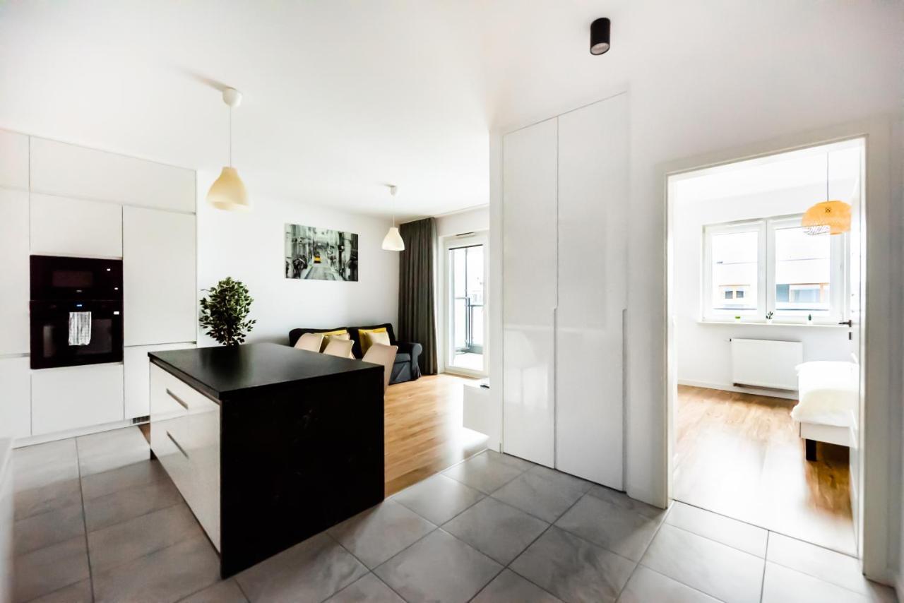 ורשה Magazynowa Exclusive Amber Apartment מראה חיצוני תמונה