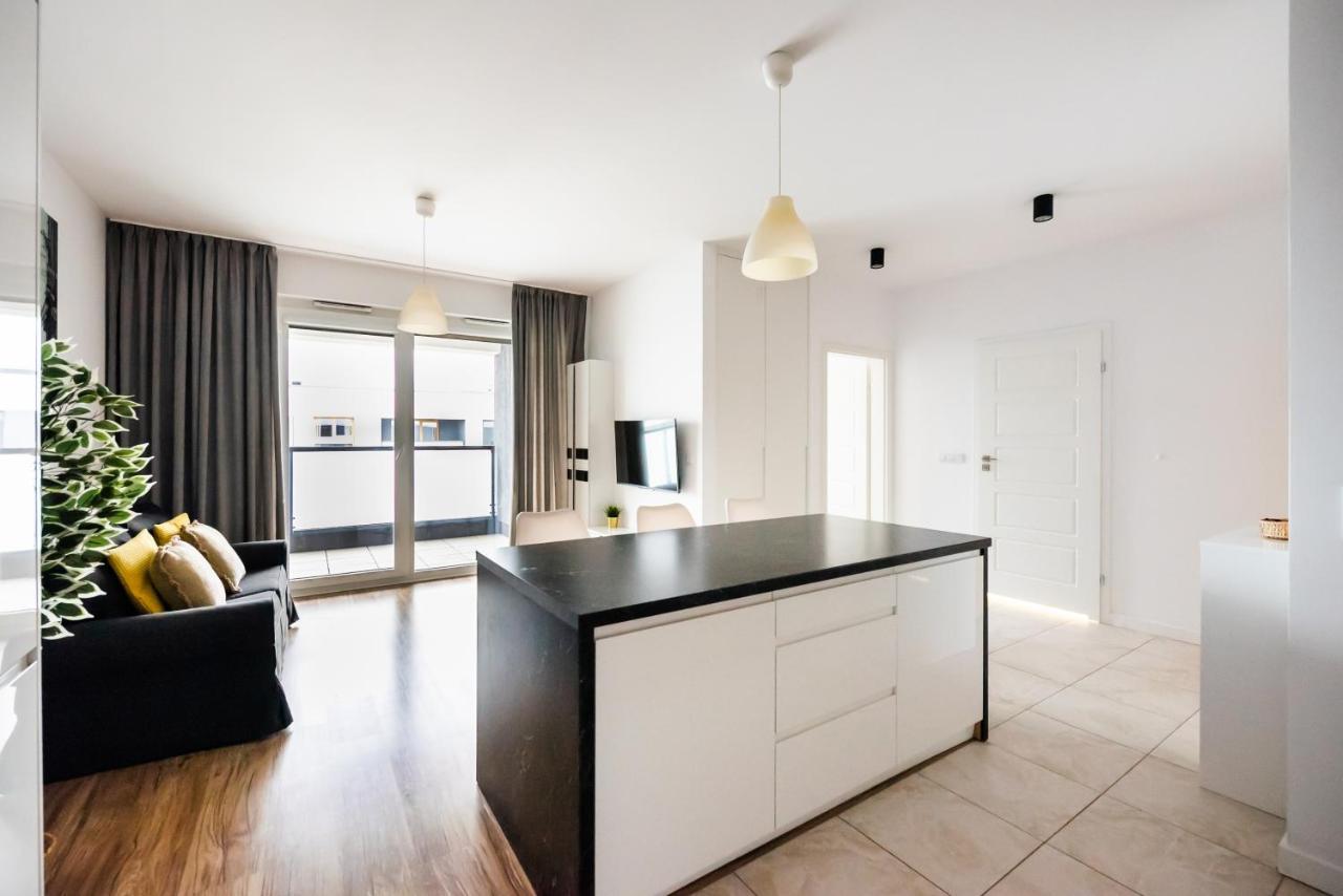 ורשה Magazynowa Exclusive Amber Apartment מראה חיצוני תמונה