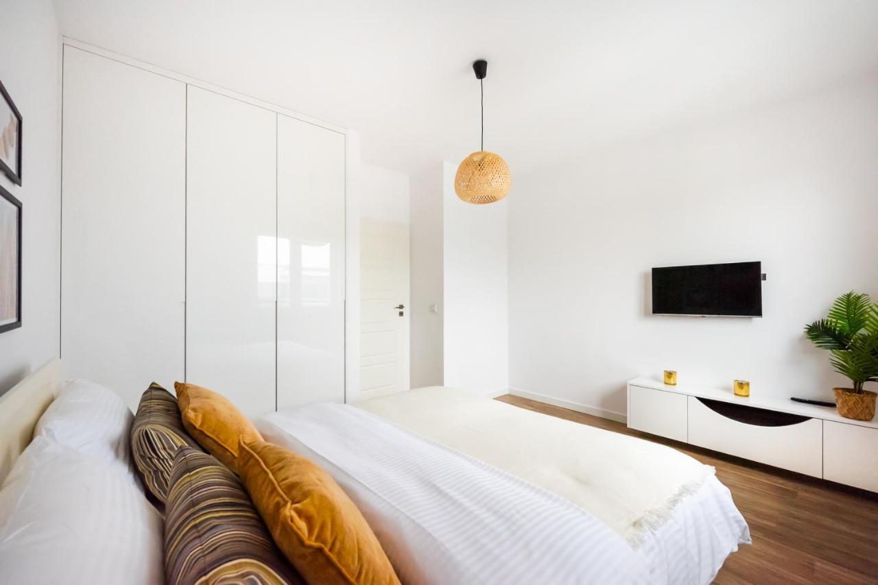 ורשה Magazynowa Exclusive Amber Apartment מראה חיצוני תמונה